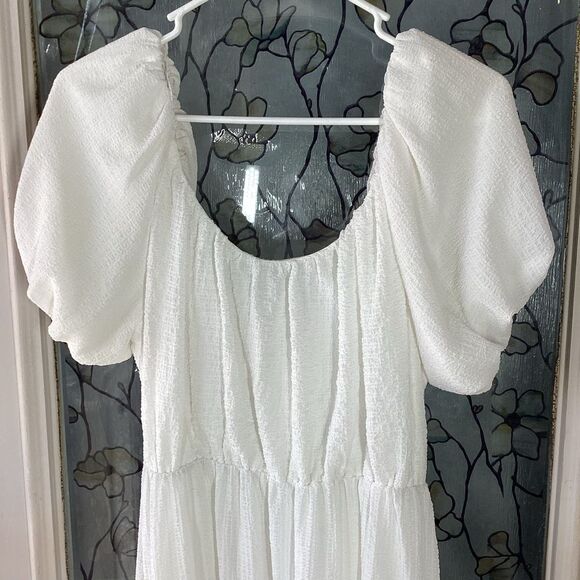 ASTR the label White snickered maxi dress  Size‎ Medium - Picture 9 of 14